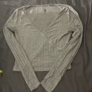 Gray Pacsun long sleeve crop top